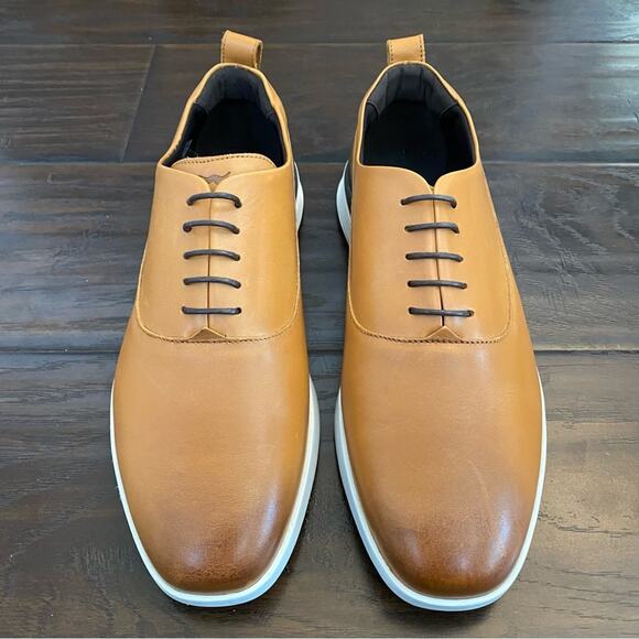 Wolf & Shepherd New W/Out Box Men's Brown & White Leather Upper Crossover size 9